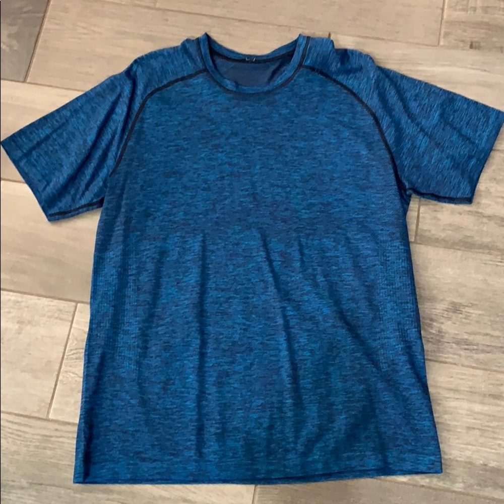 Lululemon Performance Metal Vent T